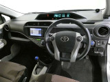 見通しのよいすっきりとした視界で、誰でも運転しやすいです。運転のしやすさは疲れにくさにも繋がりますよ♪