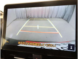 バックガイドモニターで、後方を確認しながら安心して駐車することができます。運転初心者も熟練者も必須の機能ですよ!