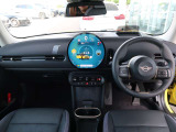 当店では、全車に諸費用を含めた『支払い総額』を表示しております。最終的にいくら掛かるのか?がはっきり分かりますので安心してご検討頂けます。