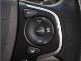 ◆アダプティブクルーズコントロール◆予め設定した車速内でクルマが自動的に加減速。前走車との適切な車間距離を維持しながら追従走行します。【LKAS】車線維持支援システムでステアリング操作を支援。
