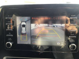 バックガイドモニターで、後方を確認しながら安心して駐車することができます。運転初心者も熟練者も必須の機能ですよ!