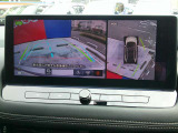 【アラウンドビューモニター】空から見下ろした映像がナビ画面にて確認可能です。駐車もラクラクですよ♪