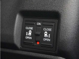 ◆両側電動スライドドア◆狭い駐車場でも乗り降りが楽々♪お子様が隣の車にドアを当ててしまう心配もございません!小さなお子様連れの方もこれで安心。