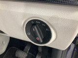 直感でわかりやすいダイヤル式を採用し、目視せずにライトポジション、フォグライトの設定が確認できます。