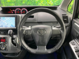 【純正革巻きステアリング】上質な革を使用することで、手にしっかり馴染みとても運転しやすいハンドルです♪