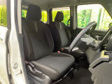 ドライバーによって運転しやすいポジションは異なり、あの車はどうなのか不安なこともありますよね。気になるお車は店頭で乗り込んでご確認いただけます♪