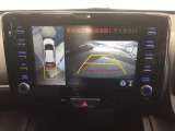 専用のカメラにより、上から見下ろしたような視点で360度車の周囲を確認することができます。死角部分も確認しやすく、狭い場所での切り返しや駐車もスムーズです♪