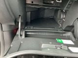 グローブボックスも収納しやすさ◎