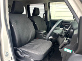 運転席シート廻りは使用感も少なく、良好な状態となっています。丁寧に使われていたことがよくわかりますね。