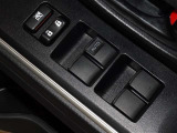 電動格納式ドアミラー・パワーウインドウを装備しています。