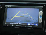 ◆バックカメラ◆リバースにするだけで映ります、後方の安全確認や、狭い駐車場での車庫入れ、雨の日や夜間など視界の悪い時に便利です!安全にバックする為には欠かせない装備です。