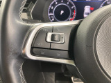 ◆クルーズコントロールにレーダーセンサーを組み合わせ、先行車を測定し設定されたスピードを上限に自動で加減速を行います。一定の車間距離を維持することで、長距離走行でのドライバーの疲労を低減させます。