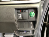 【eコンスイッチ】低燃費運転をサポートするECONモード。スイッチをONすると、エンジンやトランスミッション、A/Cなどを協調制御し、燃費の向上に貢献。エコドライブの効果を高めます。