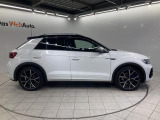 ●Volkswagenを知り尽くしたスペシャリストが隅々まで整備●各モデルの情報がインプットされた専用テスターで過去の細かな不具合を確認。モデルごとや部位ごとに専用スペシャルツールを用いて整備します。