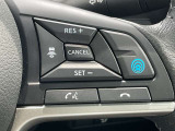 プロパイロット搭載。高速道路でドライバーに代わってアクセル、ブレーキ、ステアリングを自動制御します。