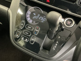 発進時から滑らかに加速する無段階変速のCVTはストップ&ゴーの多い街の中も快適です