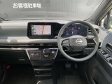 前席内装の全体像です。是非実車をご覧にお越し頂き実際にお座りください。