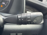 【 オートライト 】オートライトなのでライトの点け忘れを気にすることなく運転が出来ます♪//