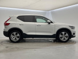 全国のVOLVOからお取り寄せが可能※!遠方の店舗に展示してあるクルマが気になる場合も、最寄りの店舗でご購入ただくことが可能です!是非私たちに要望をお聞かせください!※別途費用