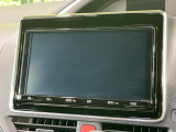【大画面ナビ】人気の大型9インチナビを装備。存在感のある大画面はインパクト大!ナビ利用時のマップ表示は見やすく、テレビやDVDは臨場感がアップ!いつものドライブがグッと楽しくなります♪