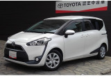 トヨタのコンパクトスライドドアミニバン「シエンタ」です。コンパクトながら7人乗りで、様々なシチュエーションに活躍できるお車です。