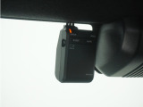 ◆ドライブレコーダー◆映像・音声などを記録する自動車用の装置です。 もしもの事故の際の記録はもちろん、旅行の際の思い出としてドライブの映像を楽しむことができます。