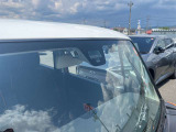 【スズキ】レーダーブレーキサポートは、前方の車両を検知し、衝突の危険がある場合にブレーキを作動。事故リスクを軽減し、安全な運転をサポートします。