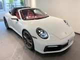 手厚いサポートを提供する「ポルシェ自動車保険」を取り扱っております。オリジナル補償(無償)が付帯し、万が一の際も正規販売店ならではの確かな安心でオーナー様を支えます。保険選びもお気軽にご相談ください。