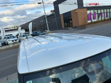 目立つキズ凹み等はありませんが、中古車という商品の特性ルーフには子キズや塗装しみがあります