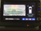 バックでの車庫入れも安心です!リアカメラが付いているバックモニター付のナビを装備しております。バンパーについているソナーや、操作線もついており距離感も画面から確認できます。