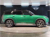 ☆MINIの車の始まりは大人四人がギリギリ乗れるコンパクトな車です!!今となっては3ナンバーですが、もともとは5ナンバーの車でした!!