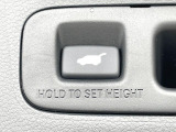 【パワーバックドア】スマートキーや運転席のボタンを押すだけでリアゲートが自動で開閉します!荷物を持っている時や、高い位置にあるバックドアを閉める際に便利な機能です♪
