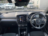 XC40 B4 AWD Rデザイン 4WD 