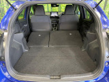 後席を格納すると、これだけの広さが!シーンに合わせたシートアレンジで、大きな荷物も積むことが出来ます♪