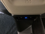 ETC付。高速道路の料金所はキャッシュレスで通過です。サービスエリア等にあるスマートインターの出入口も利用可能でとっても便利。ご納車後すぐにお使い頂けるようセットアップしてのお渡しとなります。