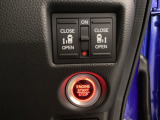 リアドアは乗り降りに便利な両側電動スライドドアです。また運転席に座っていながらスイッチ操作で自在にスライドドアを開け閉めできます。