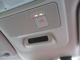 SOSコール 走行中の緊急時(病気や事故、あおり運転など)にボタンひとつでオペレーターに接続!救急や警察への連絡をサポートいたします。※使用にはお申し込みが必要です、詳しくはスタッフまで