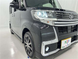 フォグランプ装着車です。暗い夜道の車両前方を明るく照らします
