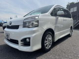 ヴォクシー 2.0 ZS 4WD 