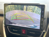 【バックカメラ】駐車時に後方がリアルタイム映像で確認できます。大型商業施設や立体駐車場での駐車時や、夜間のバック時に大活躍!運転スキルに関わらず、今や必須となった装備のひとつです!