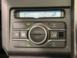 車内空調は&rdquo;AUTOエアコン&rdquo;にお任せ。運転に集中出来ますよ!