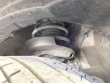 お車を安心してお乗りいただく為には、足回りの定期点検が欠かせません。サービスサポート(有償保証)では無料点検もご提供しており、安心のカーライフをお過ごしいただけるサポート体制が整っています。