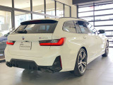 BMWのメカニックによる、100項目の納車前点検エンジン、ミッション、マフラー、電気系統やコンピュータなどを詳細に点検します。交換基準の部品があれば、純正部品を使用し整備した後にお客様にお渡しします。