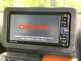 【純正ナビ】人気の純正ナビを装備しております。ナビの使いやすさはもちろん、オーディオ機能も充実!キャンプや旅行はもちろん、通勤や買い物など普段のドライブも楽しくなるはず♪