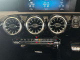 メルセデス・ベンツの定める厳しい基準をクリアしたお車のみをご案内させて頂きます。「認定中古車」は納車前整備がポイントです。販売するに相応しい車両の選定と、納車前整備に力を注いでおります。