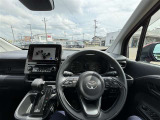運転席からの前方視界!フロンガラスが大きいので見晴らしも良いです!