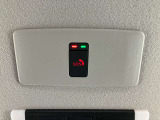 あおり運転をされても安心!緊急通報も可能、ボタンを押すだけでオペレーターにつながるSOSコール付。(別途登録費用が必要となります。)