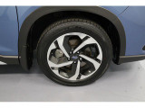タイヤホイールは純正18インチアルミホイール 225/55R18になります!