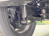 お車を安心してお乗りいただく為には、足回りの定期点検が欠かせません。サービスサポート(有償保証)では無料点検もご提供しており、安心のカーライフをお過ごしいただけるサポート体制が整っています。