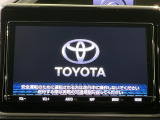 【大画面ナビ】人気の大型9インチナビを装備。存在感のある大画面はインパクト大!ナビ利用時のマップ表示は見やすく、テレビやDVDは臨場感がアップ!いつものドライブがグッと楽しくなります♪